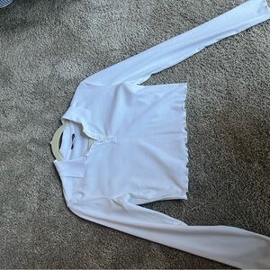 M cropped collared long sleeve